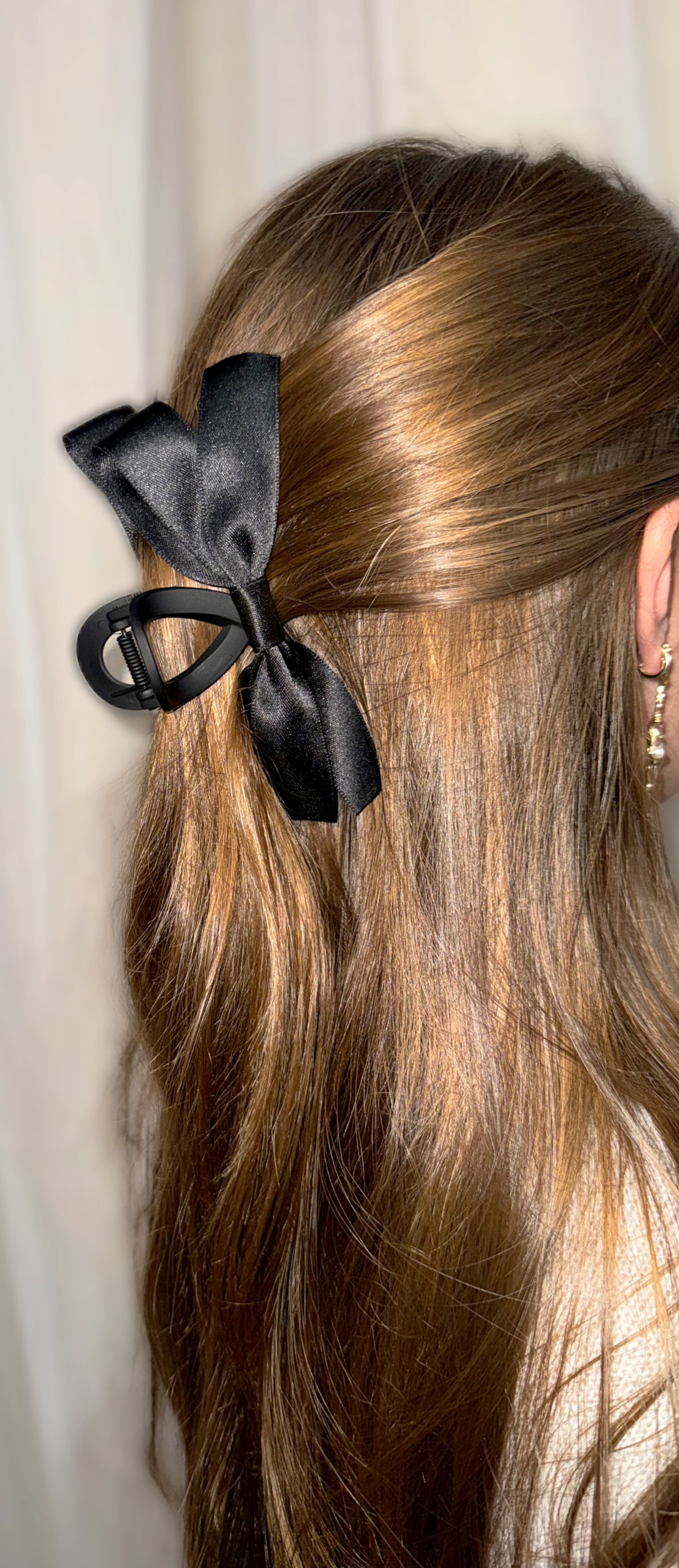 Black Satin Belle Clip